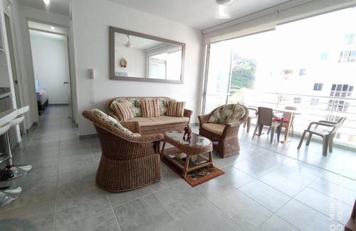Girardot Apartment | Apartamento Aqualina Orange Séptimo Piso Vista a Piscina