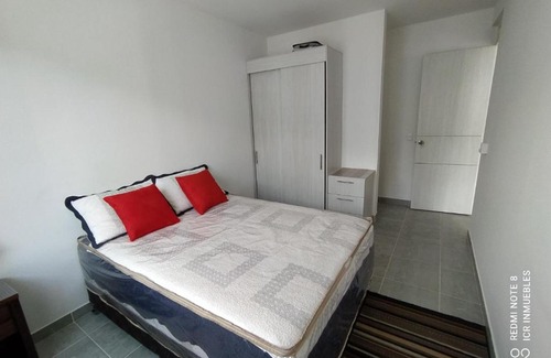Girardot Apartment | Apartamento Aqualina Orange Séptimo Piso Vista a Piscina