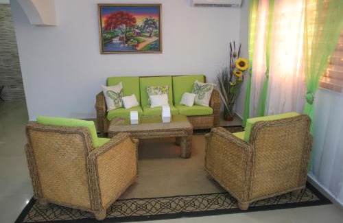 Juan Dolio Apartment | Apartamento BOUTIQUE con encanto en Juan Dolio-Metro Country Club-CON PISCINA, SEGURIDAD PRIVADA, ENERGIA 24-7, CAMPO DE GOLF Y TENIS
