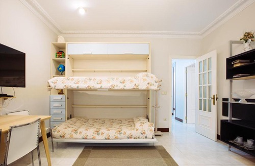 Egia Apartment | APARTAMENTO CENTRICO JUNTO ESTACION TREN Y AUTOBUS