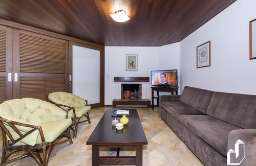 Canto Grande Apartment | Apartamento com a Vista Para o Melhor Pôr-do-sol da Cidade