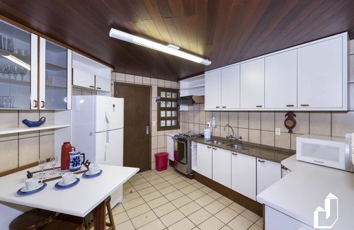 Canto Grande Apartment | Apartamento com a Vista Para o Melhor Pôr-do-sol da Cidade