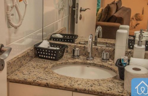 Caminho das Arvores Apartment | Apartamento completo ao lado do Salvador Shopping