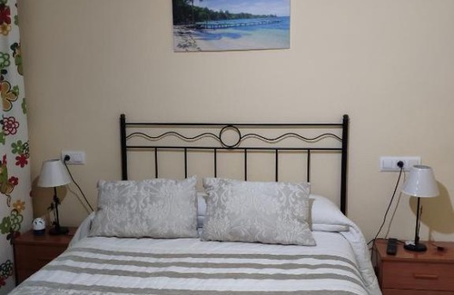 El Morche Apartment | APARTAMENTO CON GARAJE JUNTO A LA PLAYA DE EL MORCHE, torrox