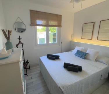 Cala en Porter Apartment | Apartamento con jardín privado en Menorca