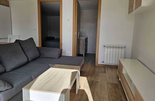 Vigo Apartment | Apartamento con Patio en un Entorno Tranquilo a un Paso de la Ciudad