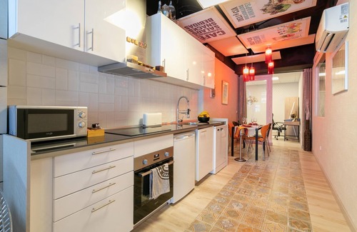 Ensanche Diputacion Apartment | Apartamento delicias near the Beach with A/C & Wi-Fi