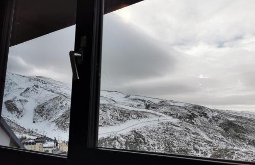 Pradollano Apartment | Apartamento en Sierra Nevada, próximo a pistas y plaza central, vistas increíbles