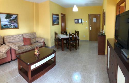 Carihuela Apartment | Apartamento Las Palomas Beach 201