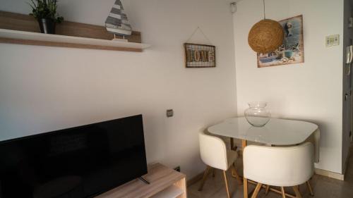 Torrequebrada Apartment | Apartamento Los Patos Beach