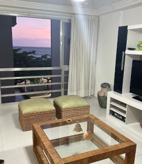 Pitangueiras Apartment | Apartamento pé na areia Guarujá 3 quartos 3 banheiros sala cozinha equipada