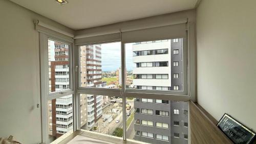 Torres Apartment | Apartamento Terrazzo com 2 Suítes a 450m do Mar - Região Nobre