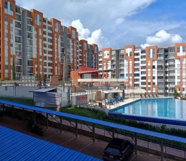 Girardot Apartment | Apartamento Vacacional Familiar en Girardot, piscinas, Jacuzis, parqueadero privado