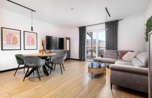 Swieradow-Zdroj Apartment | Apartamenty Larice - balia i sauna gratis ten weekend, morsowanie w basenie