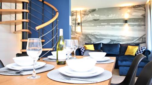 Ustka Apartment | Apartamenty Royal Maris 2 - najlepsza lokalizacja w Ustce, blisko plaży i portu, bezpłatny parking, ścicsłe centrum