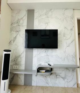 Kesawan Apartment | Apartemen Podomoro View Kota 2BR lantai 17 Full perabot