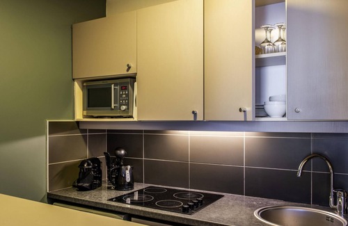 Combat Apartment | Aparthotel Adagio Paris Buttes Chaumont