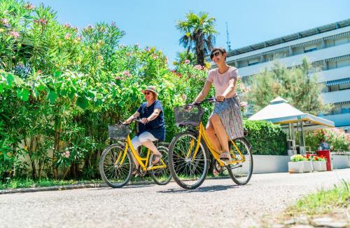Lignano Sabbiadoro Apartment | Aparthotel Albatros
