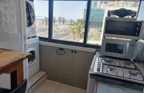 Tel Aviv Promenade Apartment | Aparthotel banana beach TLV promenade: surf, music, bars. Near Royal Beach hotel