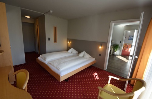 Unterseen Hotel | Aparthotel Goldey directly on the Aare