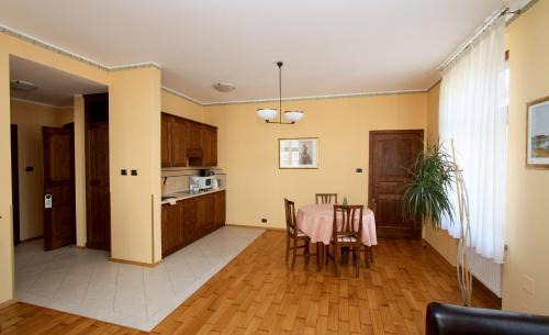 Katowice Apartment | Aparthotel Hornigold "W Zielonej Kamienicy"