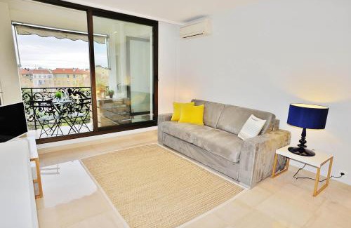 Jean-Medecin Apartment | ApartHotel Riviera - Terrasse Felix Faure 2 - Massena