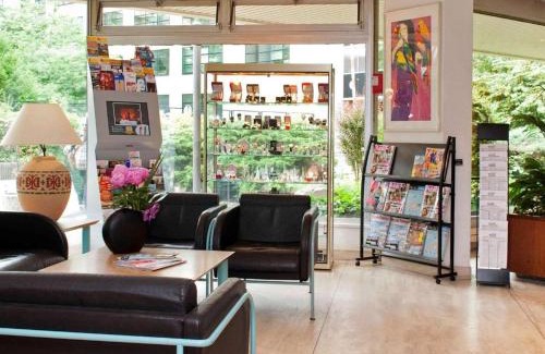 Issy-les-Moulineaux Apartment | Aparthotel XV Porte Versailles 2P 4 Pers Parking