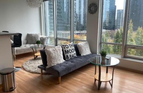 Downtown Vancouver Apartment | Aparthotels in Vancouver, Canada