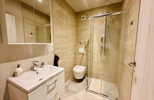 Michalovce Apartment | Apartmán s balkónom a parkovaním