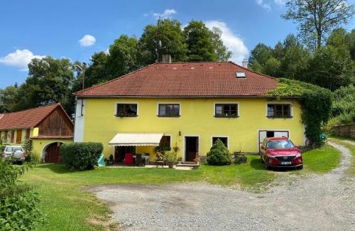 Bujanov Apartment | Apartmán u potoka