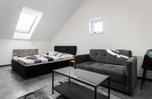 Prague 12 Apartment | Apartmány Modřany
