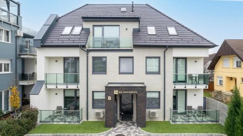 Sarvar Apartment | Apartmány R31