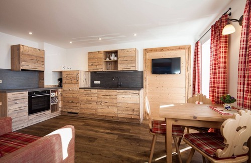 Ramsau bei Berchtesgaden Apartment | Apartment no. 4, 1-2 pers., 32 sqm, balcony, W-LAN, living room and bedroom, west