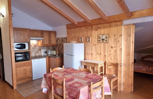 Saint-Michel-de-Chaillol Apartment | Apartment for 7 with balcony, wifi, pets allowed, parking - Saint-Michel-de-Chaillol