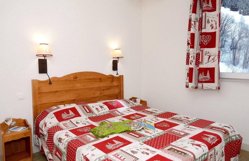 Saint-Sorlin-d'Arves Apartment | Apartment ∙ 8 guests