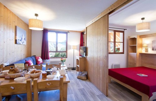Saint-Sorlin-d'Arves Apartment | Apartment ∙ 4 guests