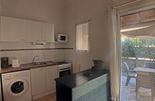 Saintes-Maries-de-la-Mer Apartment | Apartment for 6 guests with pool, near the sea
