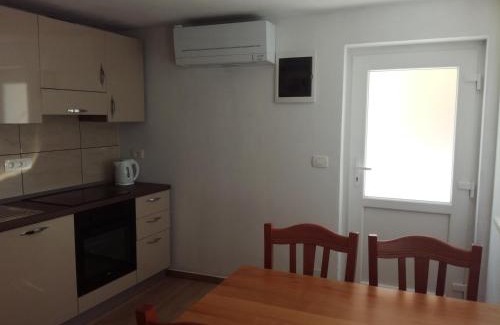 Kobarid Apartment | Apartma Kambrca