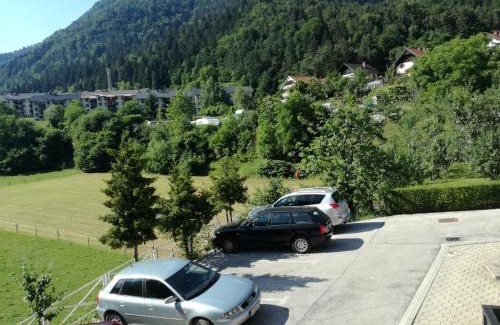 Jesenice Apartment | Apartma Karavanke
