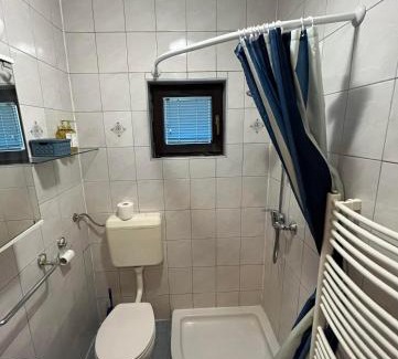 Jesenice Apartment | Apartma Karavanke