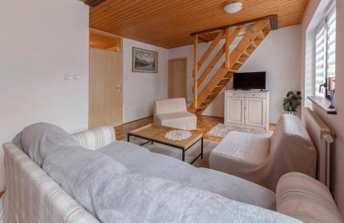 Studor Apartment | Apartma Mikelj