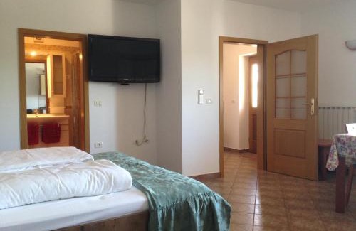 Spodnje Skofije Apartment | Apartma Valmarin