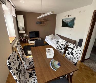 Kobarid Apartment | Apartma Zdar