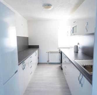 Canton 10 Apartment | Apartman 11