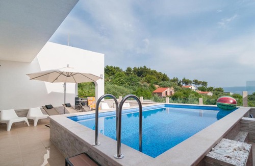 Znjan Apartment | Apartman Braavos ****