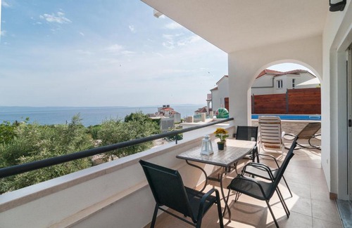 Znjan Apartment | Apartman Braavos ****