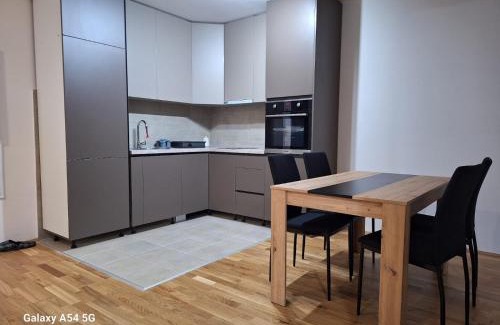 Pirot Apartment | Apartman Centrala Lux