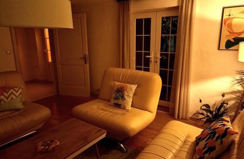 Canton 10 Apartment | Apartman Charna