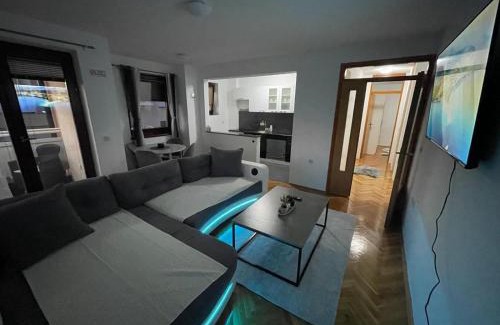 Canton 10 Apartment | Apartman Deja vu