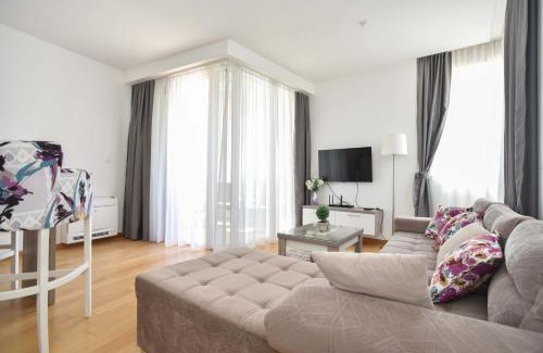 Budva Apartment | Apartman Drobnjak Center-sea View